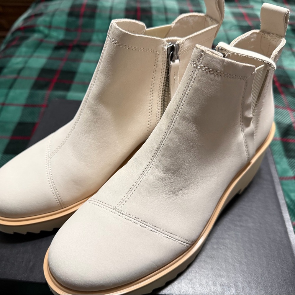 TOMS Maude Wedge Cream Ankle Bootie